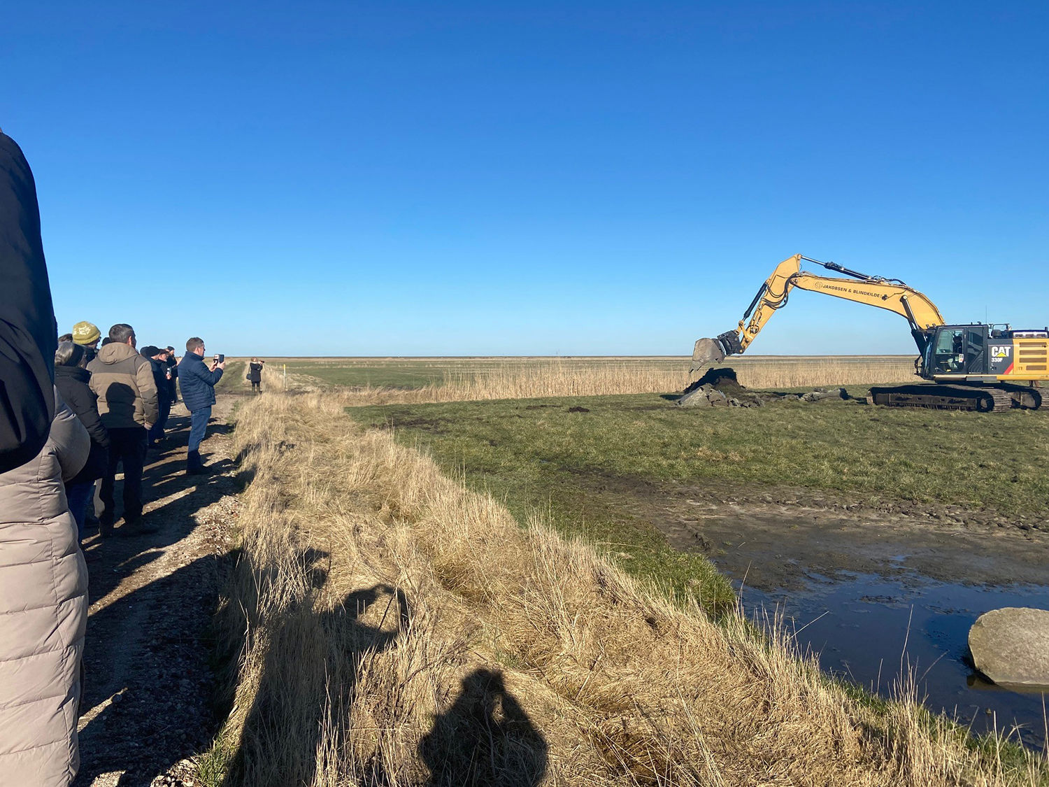 Gæster og gravemaskine