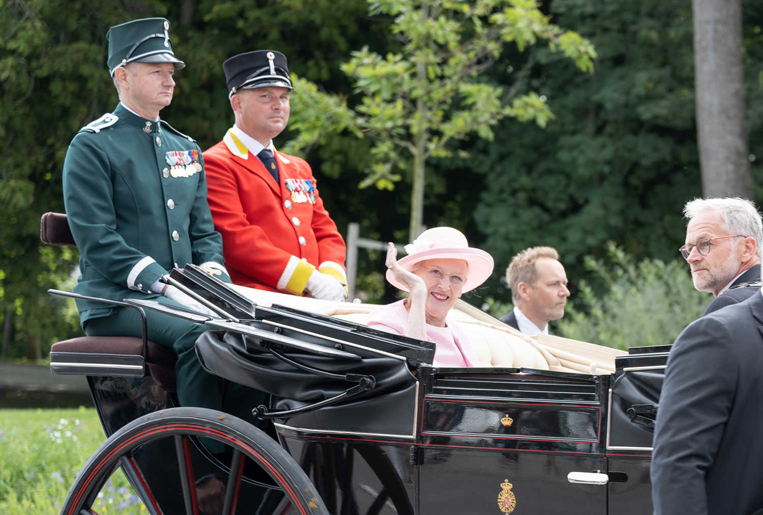 H. M. Dronningen og borgmester Jørgen Popp Petersen i karet